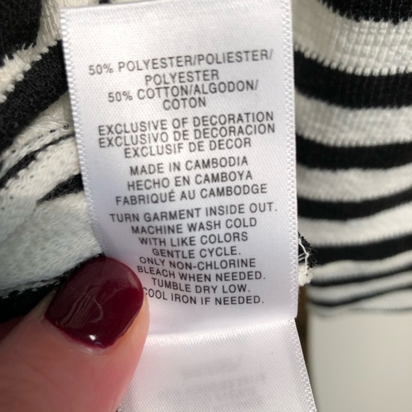 Jones New York Signature sweatshirt size S - Picture 4 of 5